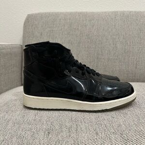 Nike Air Jordan 1 Women’s Size 9